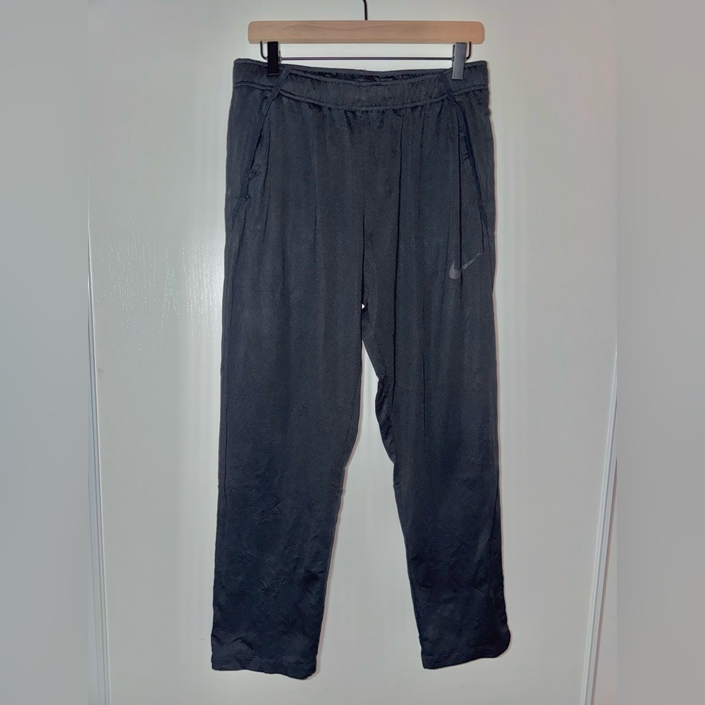 Nike Dri-Fit Jogger Pants Women’s Size Large Black Polyester Fleece Lined